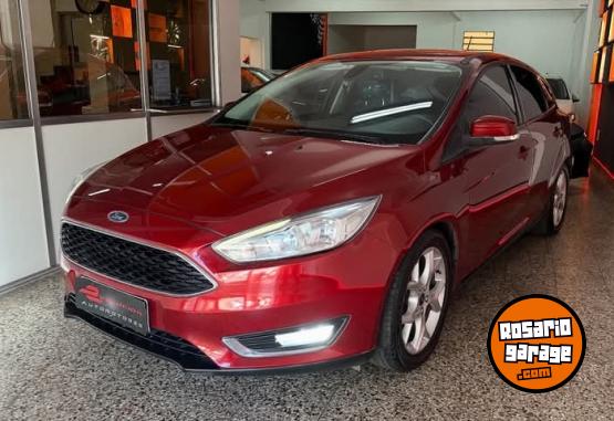 Autos - Ford FOCUS III SE PLUS 2017 Nafta 101000Km - En Venta