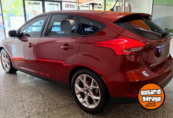 Autos - Ford FOCUS III SE PLUS 2017 Nafta 101000Km - En Venta