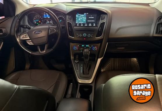 Autos - Ford FOCUS III SE PLUS 2017 Nafta 101000Km - En Venta