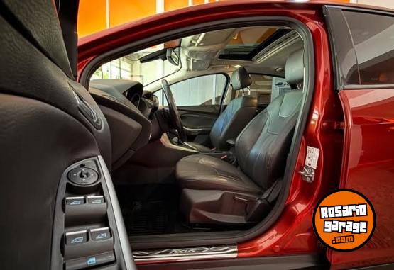 Autos - Ford FOCUS III SE PLUS 2017 Nafta 101000Km - En Venta