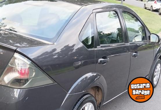 Autos - Ford Fiesta ambiente l�nea nue 2012 Nafta 115000Km - En Venta