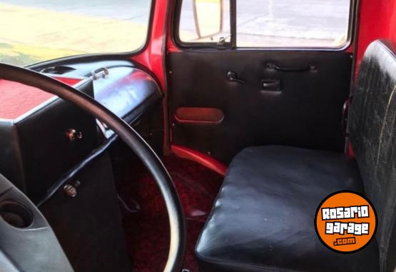 Camiones y Gr�as - MERCEDES BENZ 1114 PURO - En Venta
