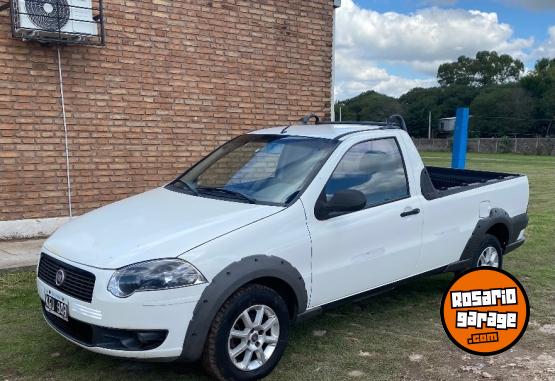 Utilitarios - Fiat Strada 2011 Nafta 200000Km - En Venta