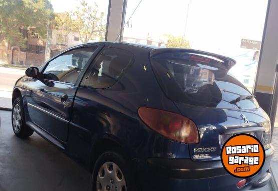 Autos - Peugeot 206 2005 Diesel 180000Km - En Venta