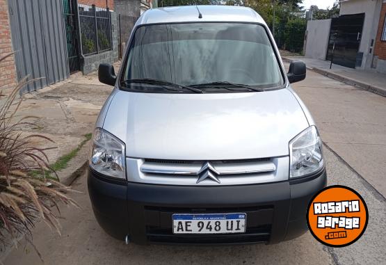 Utilitarios - Citroen Berlingo 2021 Nafta 38000Km - En Venta