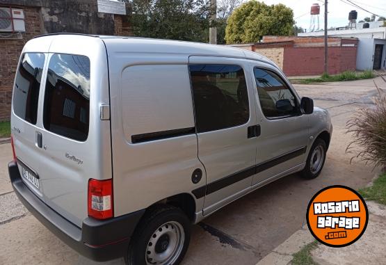 Utilitarios - Citroen Berlingo 2021 Nafta 38000Km - En Venta
