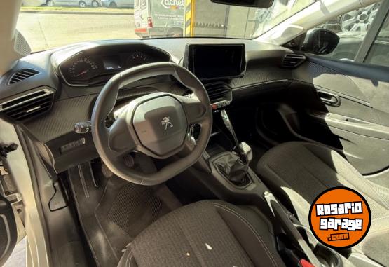 Autos - Peugeot 208 2022 Nafta 36000Km - En Venta
