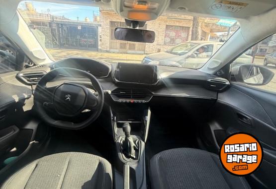 Autos - Peugeot 208 2022 Nafta 38000Km - En Venta