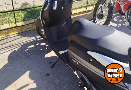 Motos - Kymco LIKE 125 2025 Nafta 1300Km - En Venta