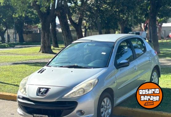 Autos - Peugeot 207 Compact 2009 Nafta 180000Km - En Venta