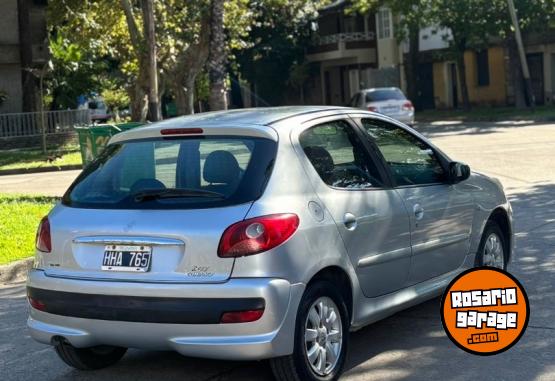 Autos - Peugeot 207 Compact 2009 Nafta 180000Km - En Venta