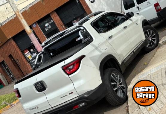 Autos - Fiat toro volcano 2021 Diesel 90000Km - En Venta