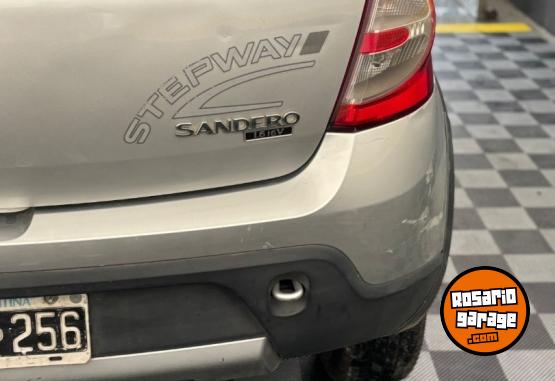 Autos - Renault Sandero STEPWAY 2010 Nafta 180000Km - En Venta