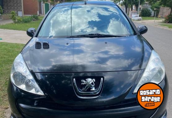 Autos - Peugeot 207 2010 Nafta 137000Km - En Venta