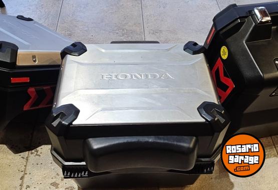Accesorios para Motos - Ba�les laterales y top case �frica Twin 1000 - En Venta