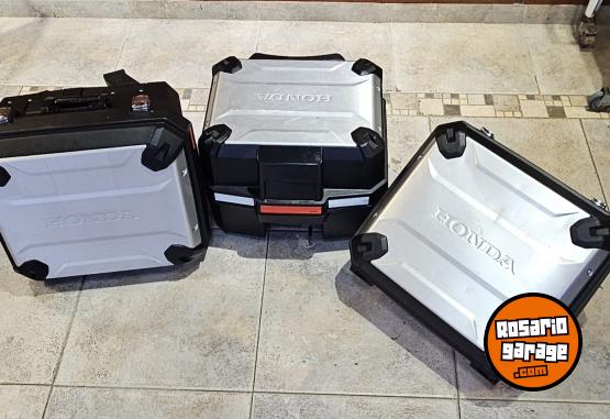 Accesorios para Motos - Ba�les laterales y top case �frica Twin 1000 - En Venta