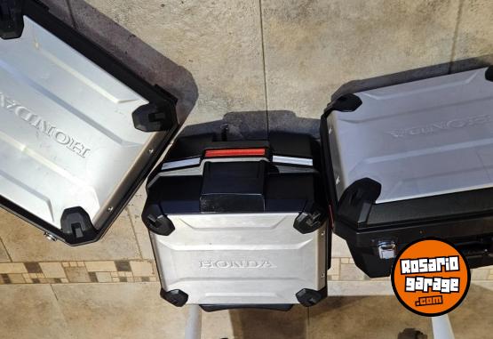 Accesorios para Motos - Ba�les laterales y top case �frica Twin 1000 - En Venta
