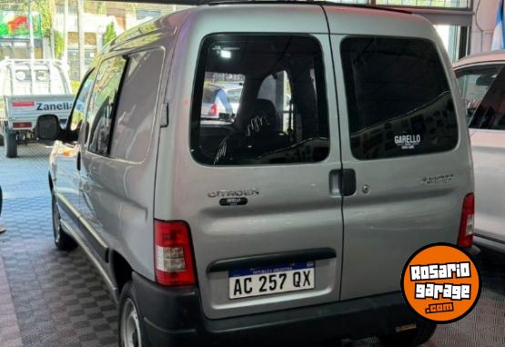 Utilitarios - Citroen Berlingo multispace 2018 Diesel 130000Km - En Venta