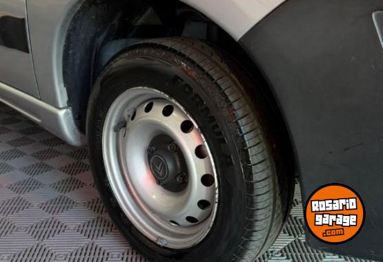 Utilitarios - Citroen Berlingo multispace 2018 Diesel 130000Km - En Venta