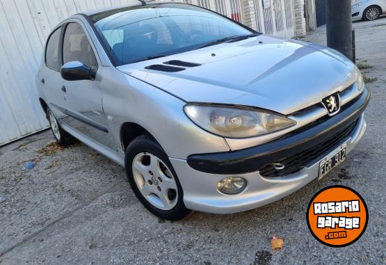 Autos - Peugeot 206 2003 Nafta 111111Km - En Venta