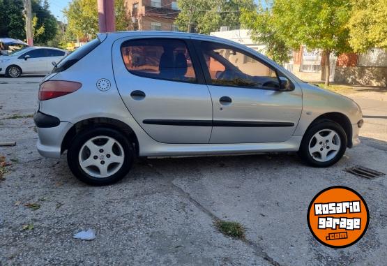 Autos - Peugeot 206 2003 Nafta 111111Km - En Venta