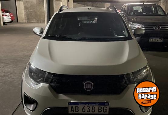 Autos - Fiat MOBI WAY LIVE ON 2017 Nafta 103000Km - En Venta