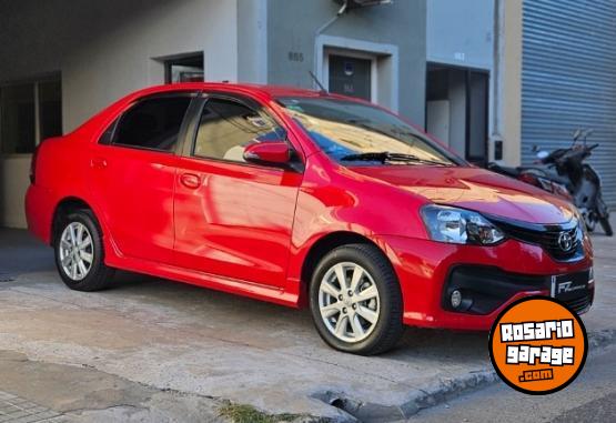 Autos - Toyota Etios XLS 2018 Nafta 40900Km - En Venta