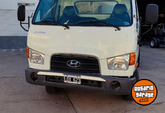 Camiones y Gr�as - Hyundai Hd78 - Chasis - 2012 - En Venta