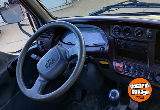 Camiones y Gr�as - Hyundai Hd78 - Chasis - 2012 - En Venta