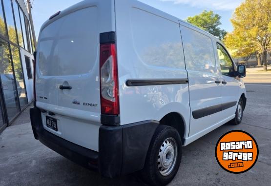 Utilitarios - Peugeot Expert furg�n 2014 Diesel 111111Km - En Venta