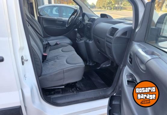 Utilitarios - Peugeot Expert furg�n 2014 Diesel 111111Km - En Venta