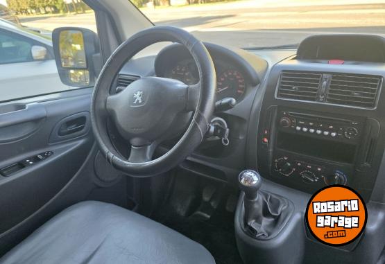 Utilitarios - Peugeot Expert furg�n 2014 Diesel 111111Km - En Venta