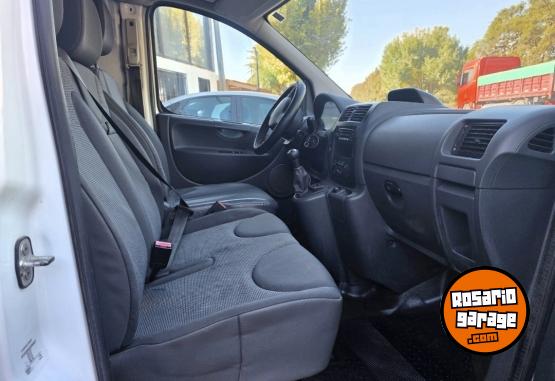 Utilitarios - Peugeot Expert furg�n 2014 Diesel 111111Km - En Venta