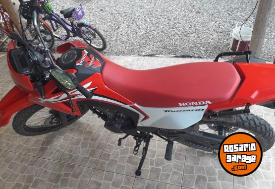 Motos - Honda Xr 2026 Nafta 1000Km - En Venta