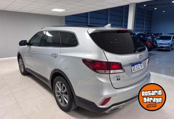 Camionetas - Hyundai Grand Santa F� 2019 Diesel 120000Km - En Venta