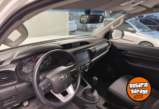 Camionetas - Toyota HILUX 2022 Diesel 95000Km - En Venta