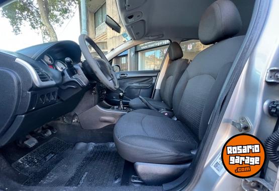 Autos - Peugeot 207 2014 Nafta 140000Km - En Venta