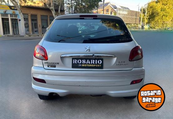 Autos - Peugeot 207 2014 Nafta 140000Km - En Venta