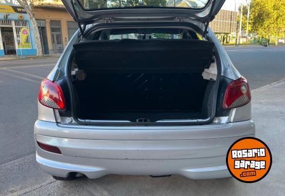 Autos - Peugeot 207 2014 Nafta 140000Km - En Venta