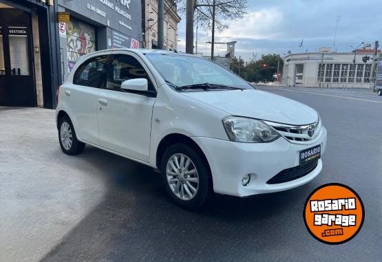 Autos - Toyota Etios 2015 Nafta - En Venta