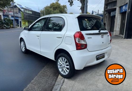 Autos - Toyota Etios 2015 Nafta - En Venta