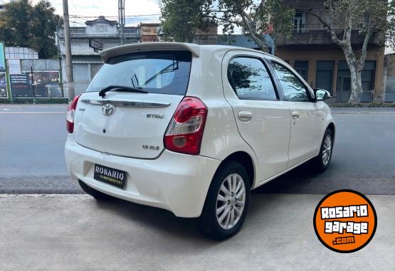 Autos - Toyota Etios 2015 Nafta - En Venta