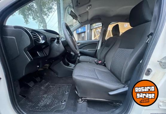 Autos - Toyota Etios 2015 Nafta - En Venta