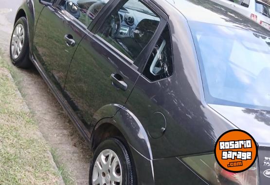 Autos - Ford Fiesta ambiente l�nea nue 2012 Nafta 115000Km - En Venta