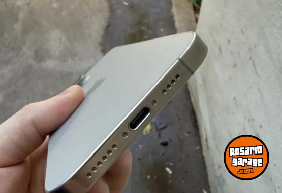 Telefon�a - Vendo solo vendo iphone 16 pro max natural en caja 99% de bateria como nuevo poco uso funda templado protector de camaras unico - En Venta