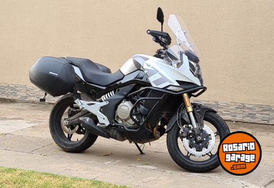 Motos - CF 650 MT 2023 Nafta 8900Km - En Venta