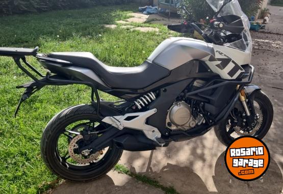 Motos - CF 650 MT 2023 Nafta 8900Km - En Venta