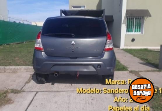 Autos - Renault Sandero rivillige 1.6 nav 2013 Nafta 238000Km - En Venta