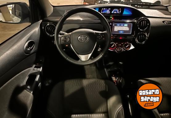 Autos - Toyota Etios 2023 Nafta 25000Km - En Venta