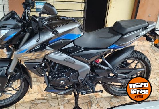 Motos - Bajaj Rouser 2025 Nafta 1300Km - En Venta